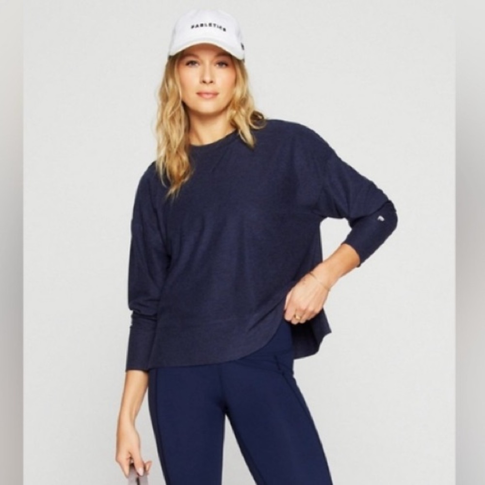 Fabletics Cloud Jersey Boxy Top | Large | Long Sleeve | NWT | Navy Heather - Picture 2 of 10